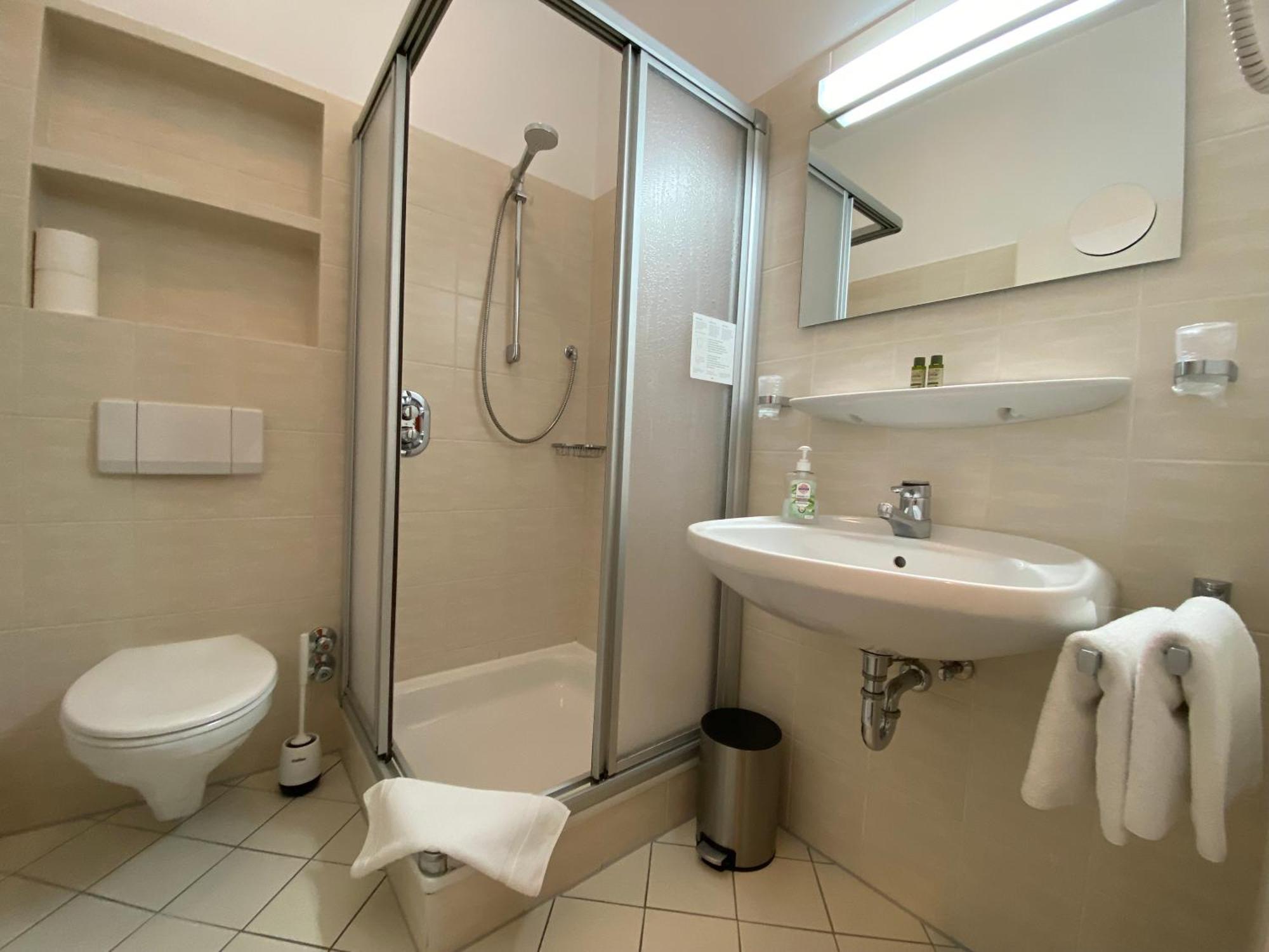 Adamidis Hotel Altenmedingen Εξωτερικό φωτογραφία