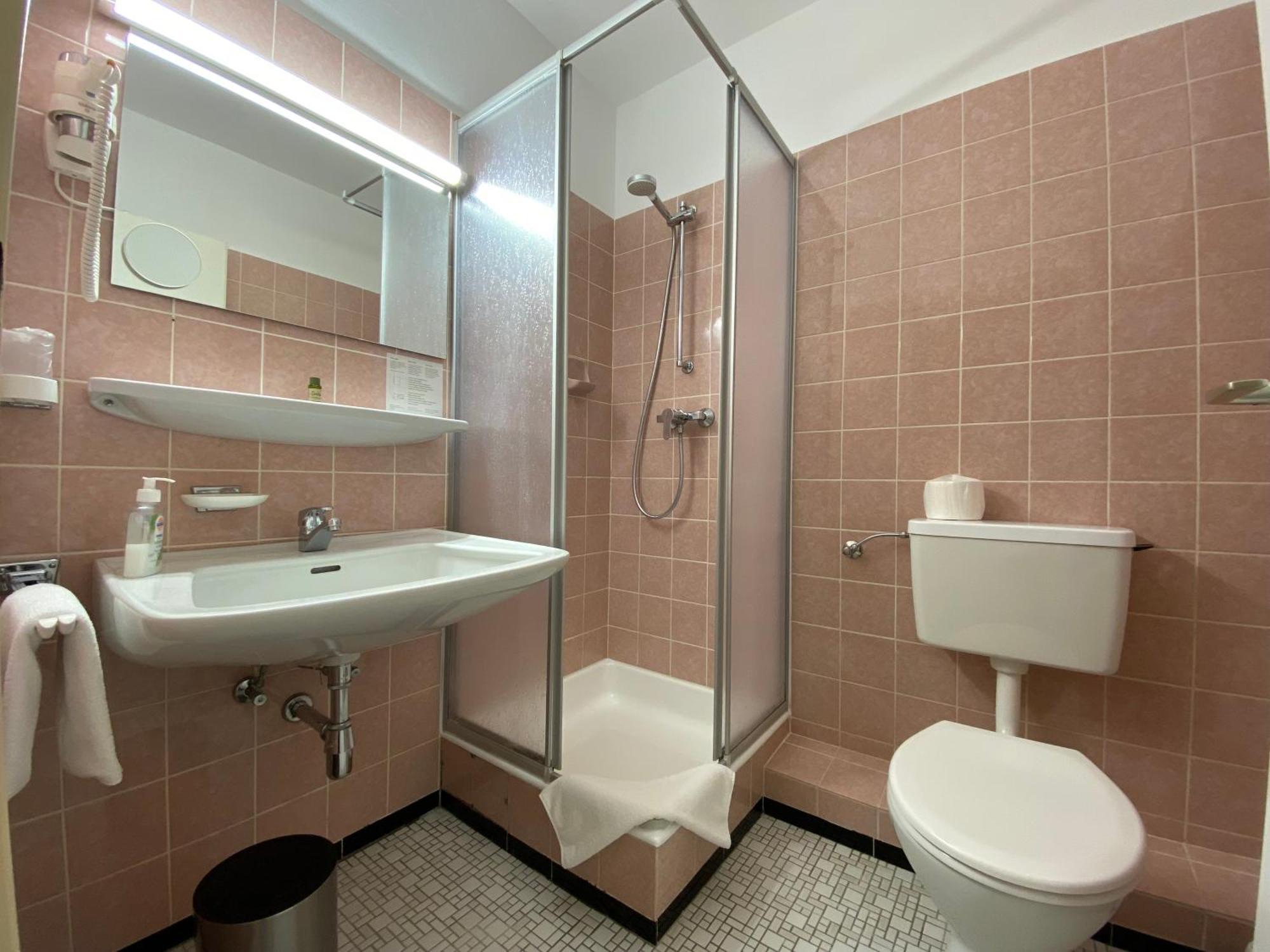 Adamidis Hotel Altenmedingen Εξωτερικό φωτογραφία
