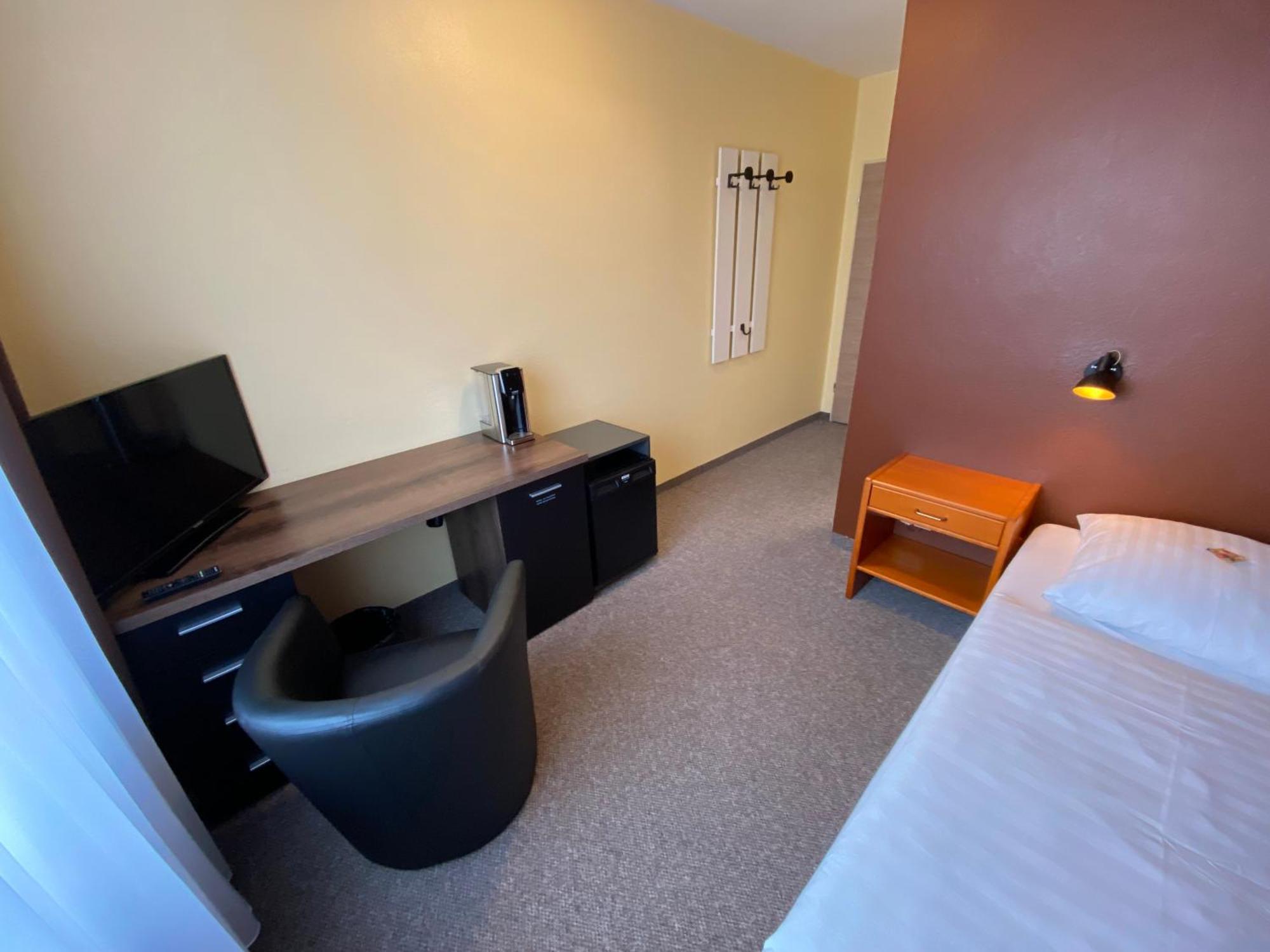 Adamidis Hotel Altenmedingen Εξωτερικό φωτογραφία